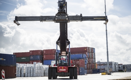 Kalmar’s versatile, robust reachstackers and forklift trucks to enhance fleet at Kenya Port Authority’s Mombasa terminal